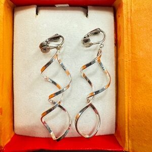 Elegant Silver color non piercing Spiral Earrings
